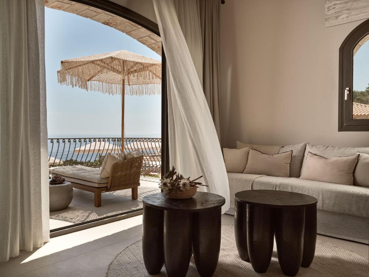 Rebek Luxury Villas & Suites อายิโอสนิโกลาโอส ภายนอก รูปภาพ