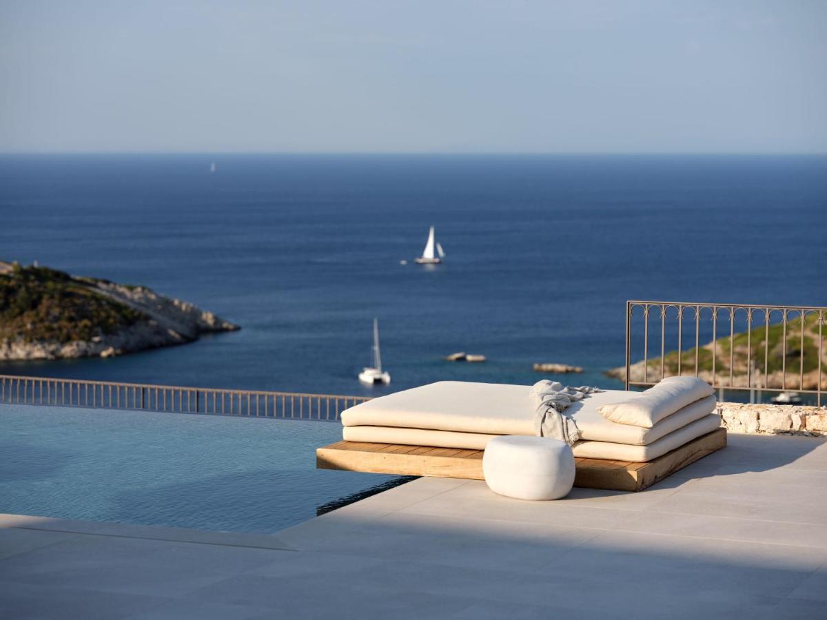 Rebek Luxury Villas & Suites อายิโอสนิโกลาโอส ภายนอก รูปภาพ