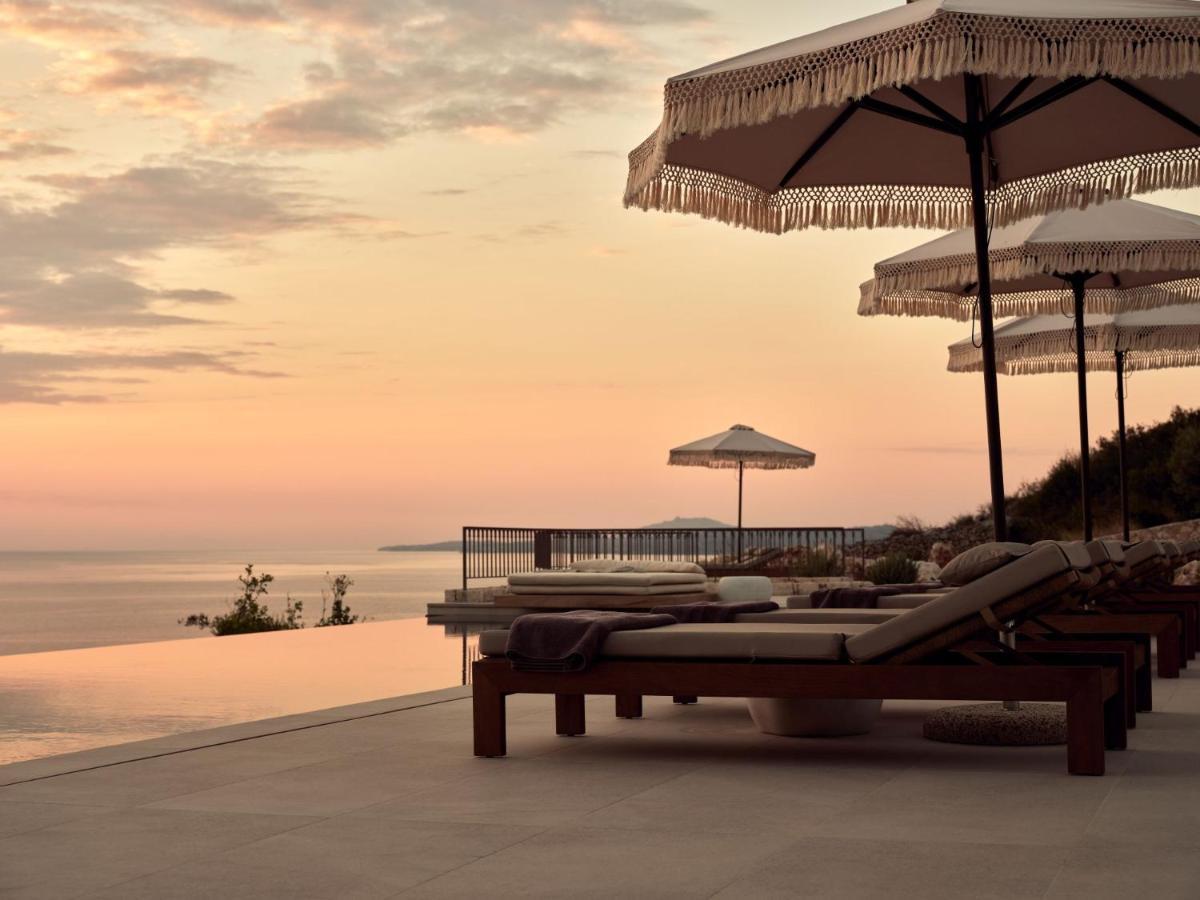Rebek Luxury Villas & Suites อายิโอสนิโกลาโอส ภายนอก รูปภาพ
