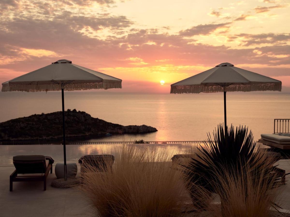 Rebek Luxury Villas & Suites อายิโอสนิโกลาโอส ภายนอก รูปภาพ
