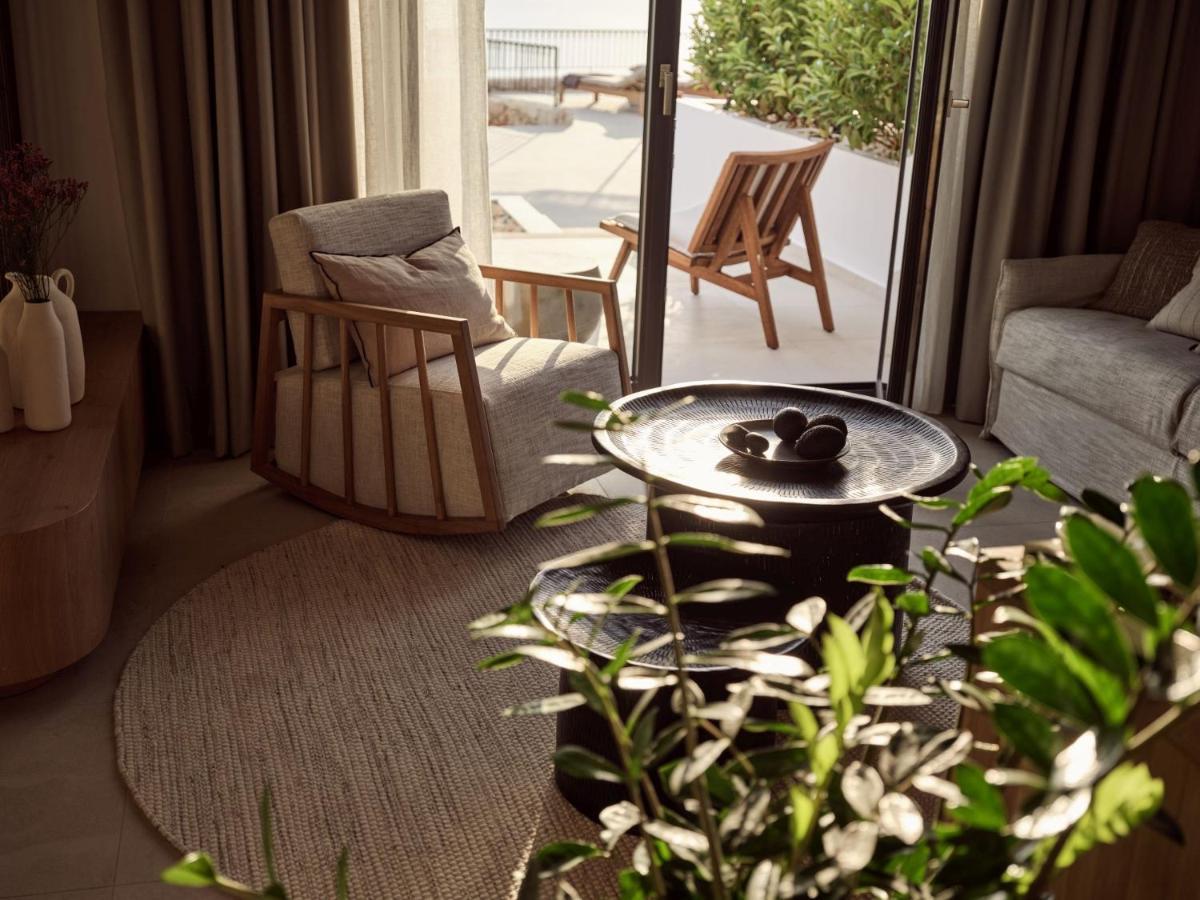 Rebek Luxury Villas & Suites อายิโอสนิโกลาโอส ภายนอก รูปภาพ