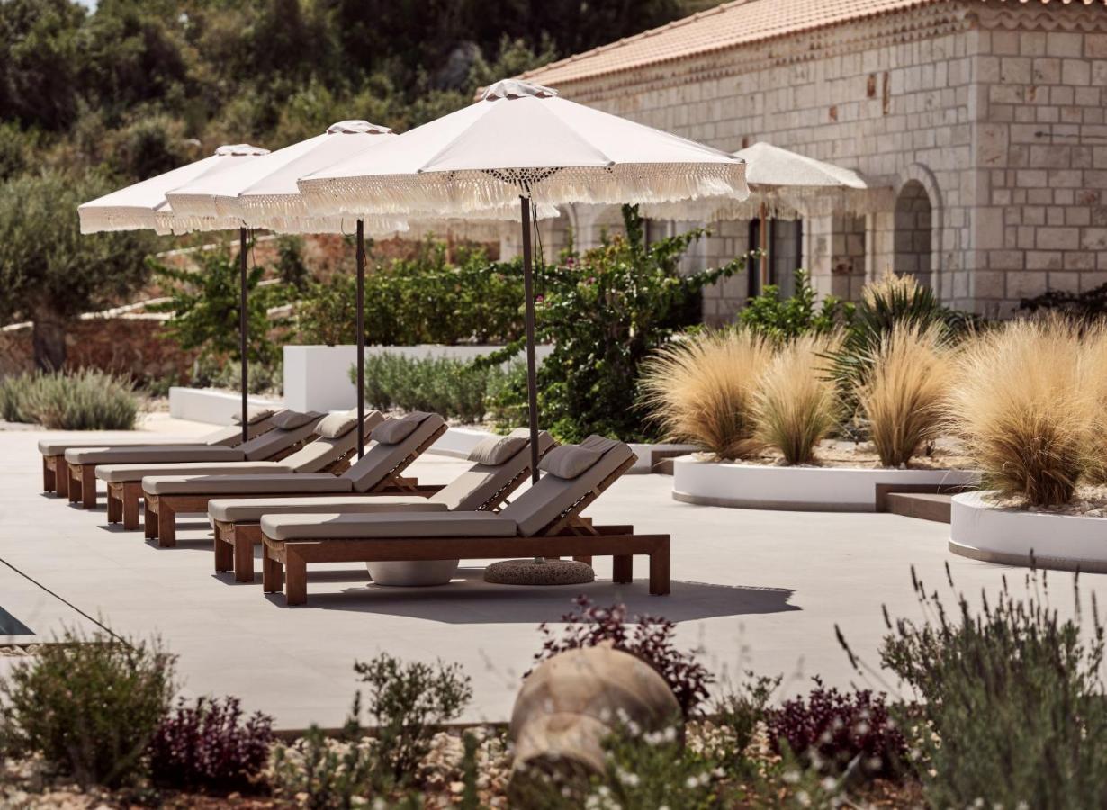 Rebek Luxury Villas & Suites อายิโอสนิโกลาโอส ภายนอก รูปภาพ